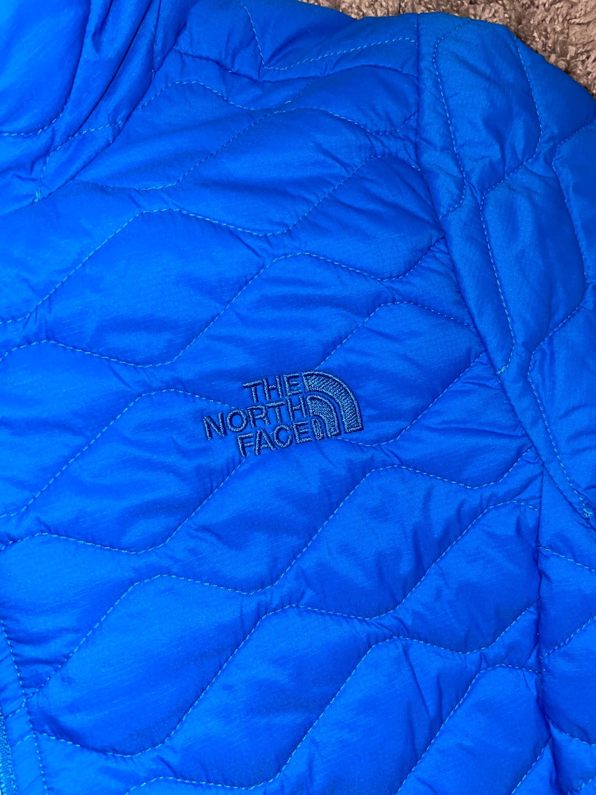 The North Face Purple Blue Quilted Thermoball Shell Jacket - Women’s Small Used thumbnail 3