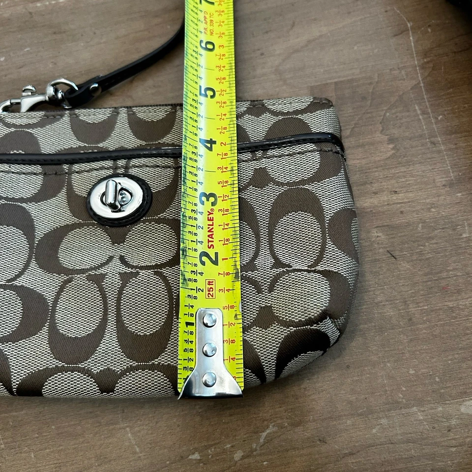 COACH Signature C Muñequera Mediana Caqui Caoba Jacquard - A040724 Cartera Bolsa Foto 3 de 4