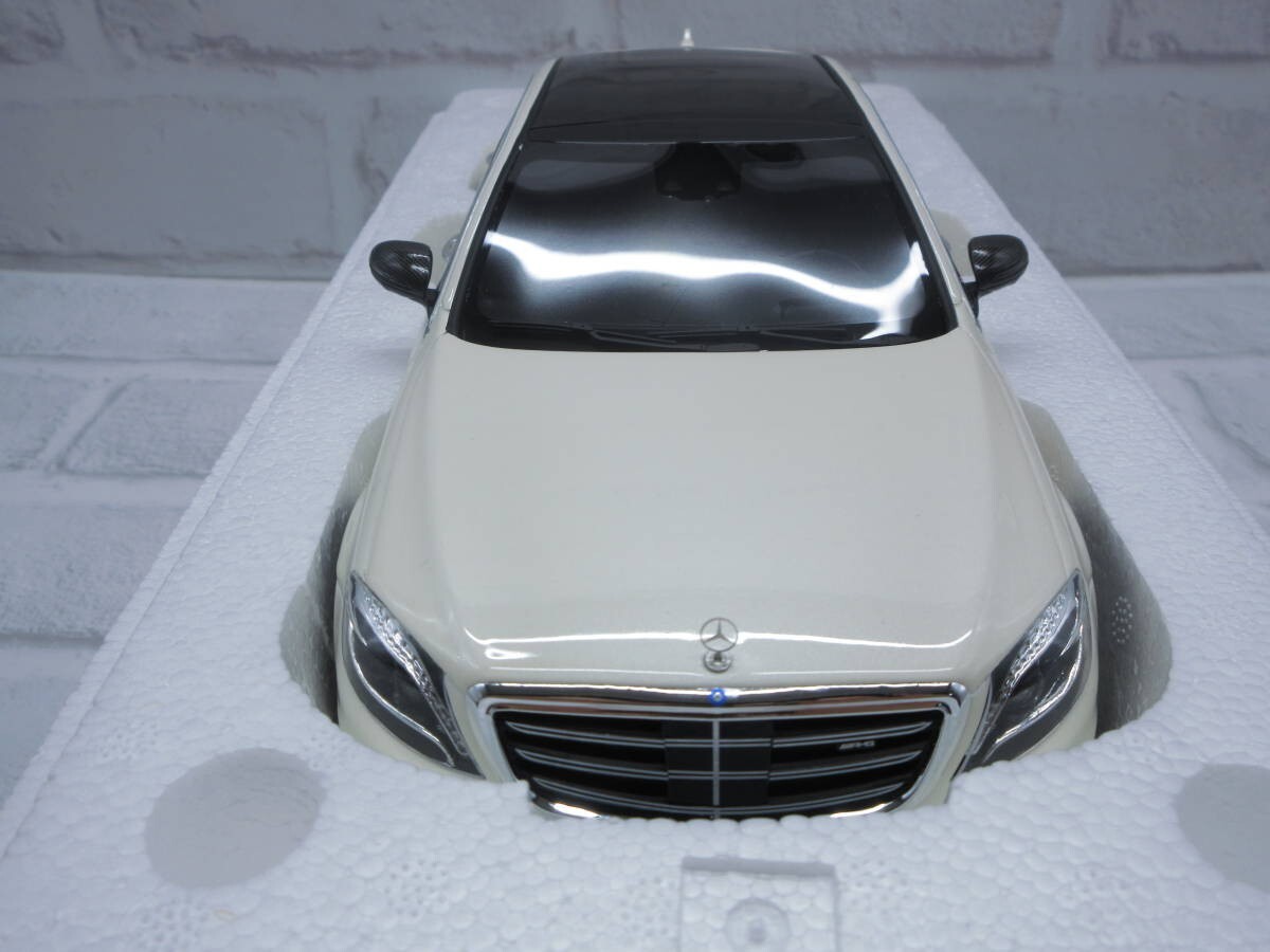 1:18 Mercedes-Benz S65 AMG S-Class Designo Diamond White