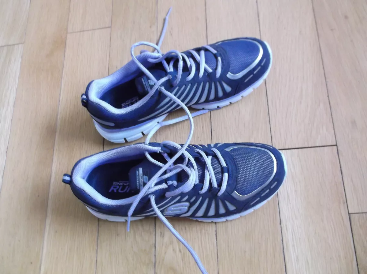 Skechers Women s Tone Ups Run Navy Lavendar Training Shoes SN