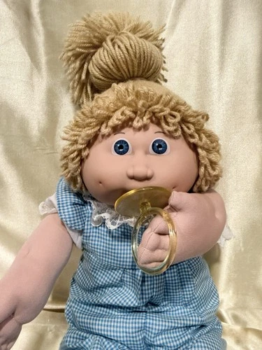 Cabbage Patch Jesmar Spain, HM4 NO Freckles, Outfit is TLC, Paci GIRL, Blonde