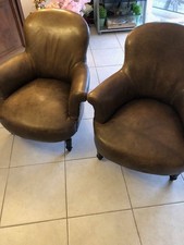 Paire de fauteuils crapauds Napoléon III  restauré en cuir