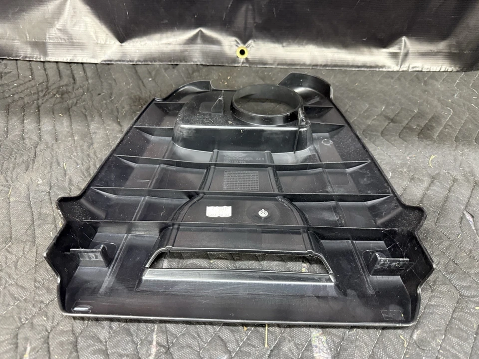 2017-2023 AUDI R8 AWD 5.2L ENGINE MOTOR APPEARANCE TRIM COVER PANEL 4S0103926B - Image 4 of 4