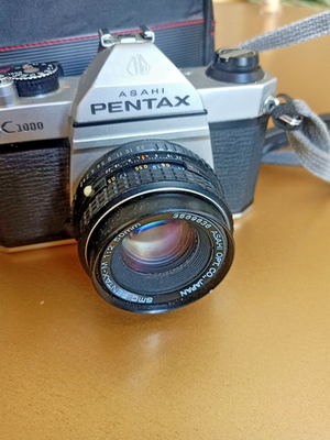 Pentax K1000 35mm Film Camera w/ SMC Pentax-M 50mm f/2 Lens