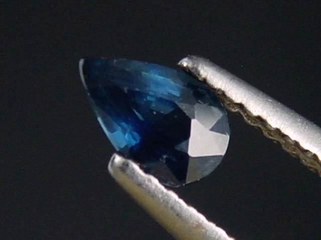Blauer Saphir / Blue Sapphire 0,48 Ct. Tropfen Australien (2711t) - Bild 1 von 1