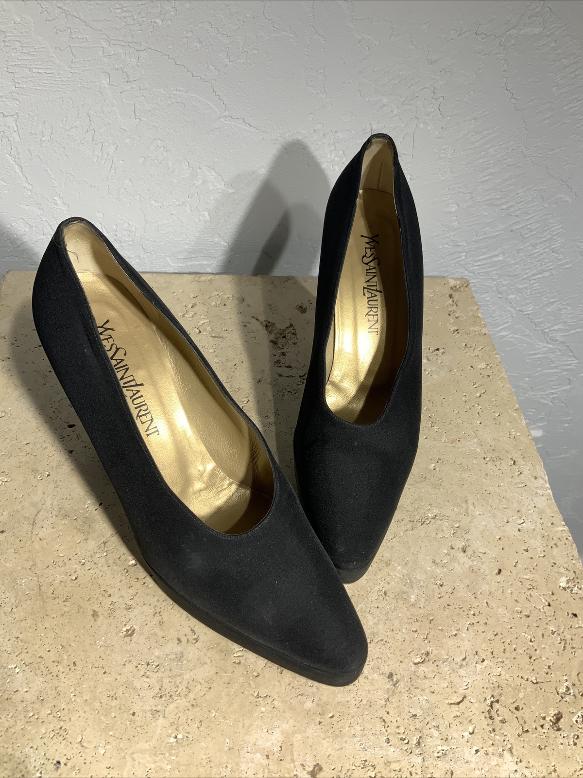 Décolleté classiche vintage di design Yves Saint Laurent tessuto nero slip on 8 M