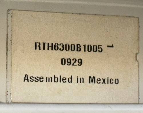 Honeywell RTH6300B1005 5-2 Day Digital Programmable Heat / Cool Thermostat - Picture 4 of 4