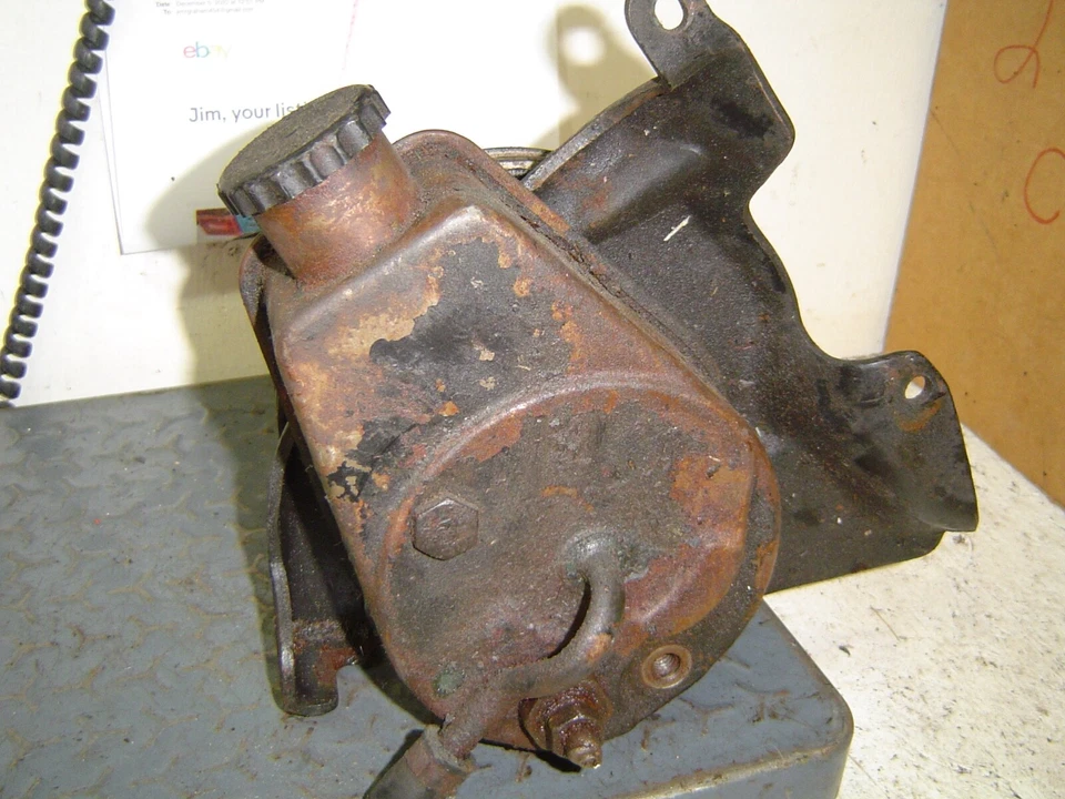 1968 - 1980 GM 350 V8 Power Steering Pump - Image 3 of 4