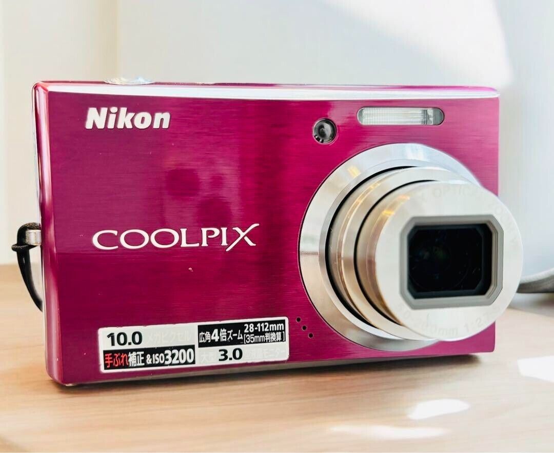Nikon Coolpix S610 10MP Compact Digital Camera w/Box From Nikon Coolpix S610 10MP Compact Digital Camera w/Box From