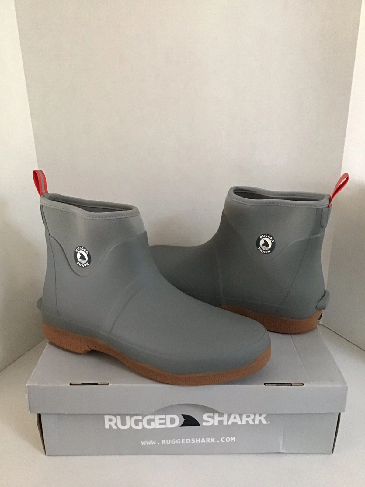 Rugged Shark Mid Height Boot, Waterproof, Men's Size 13M Grey
