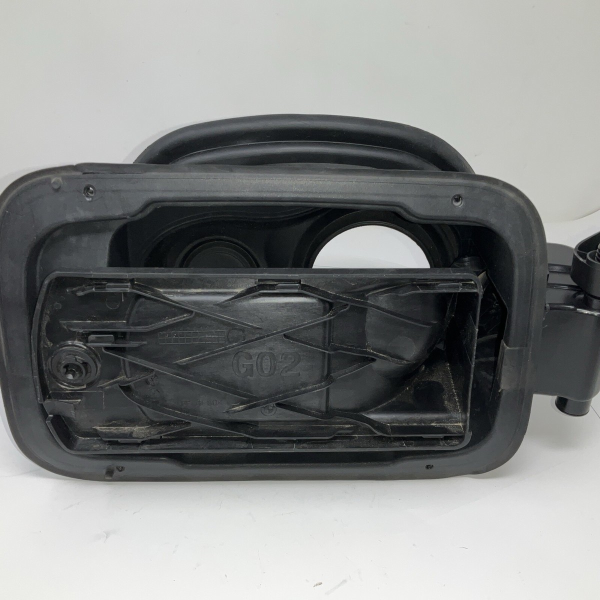 BMW Fuel Tank Shutter X4 G02, F98 7414473 Fuel Tank Shutter 142096