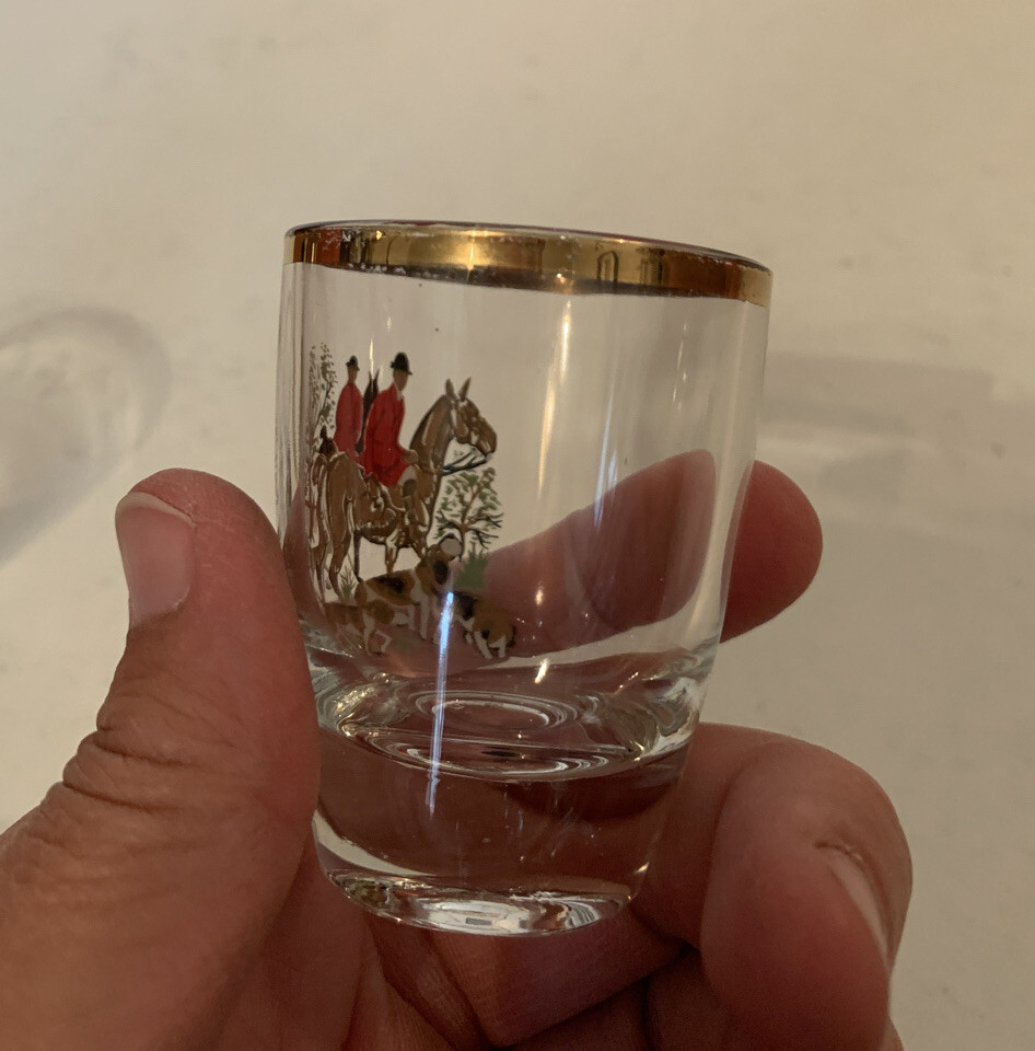 Vintage Set Of 2 Shot Glasses Hunting Scene eBay