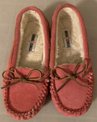 Minnetonka Moccasin Slippers Woman Pink Suede Leather Faux Fur Rubber  Sole