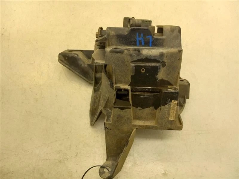 13-15 CONJUNTO LUZ ANTINIEBLA DELANTERA LADO CONDUCTOR TOYOTA LAND CRUISER XLE  Foto 4 de 4