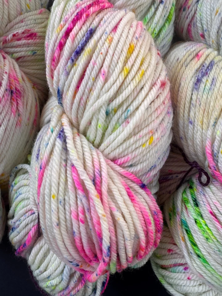 MADELINETOSH TOSH DK YARN - 5 Skeins "Holi Festival" 225 Yds SW Merino - NOS - Image 3 of 4