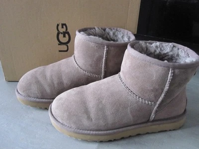 UGG Australia Classic Mini II