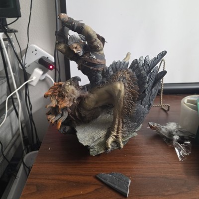 The Witcher 3 III Wild Hunt Collectors Edition Geralt vs Griffin Statue Figure