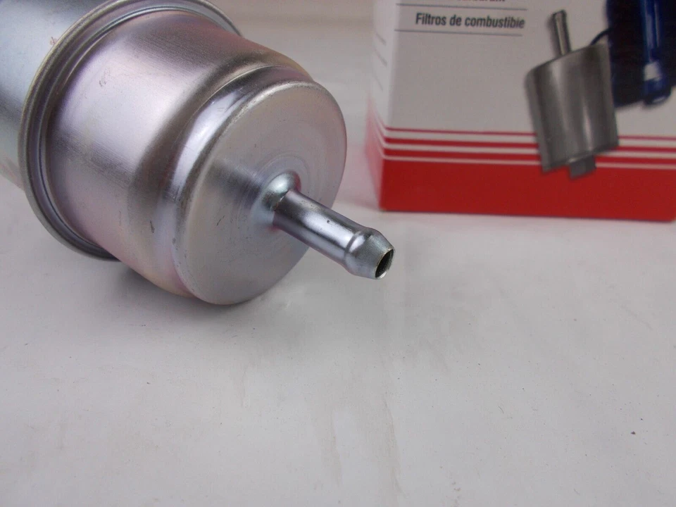 Filtro de combustible 1/4" entrada-salida metal en línea CARQUEST R86031 Foto 3 de 4