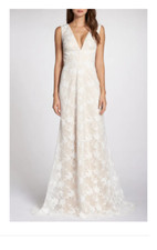 TADASHI SHOJI V-NECK WEDDING GOWN IVORY/PETAL GOWN DRESS sz 18