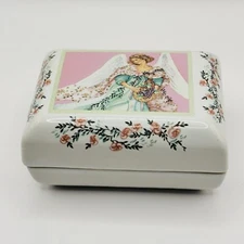 Vintage DAYSPRING 1984 Ceramic Angel Print Trinket Box 4"x3"x2" White E1-339