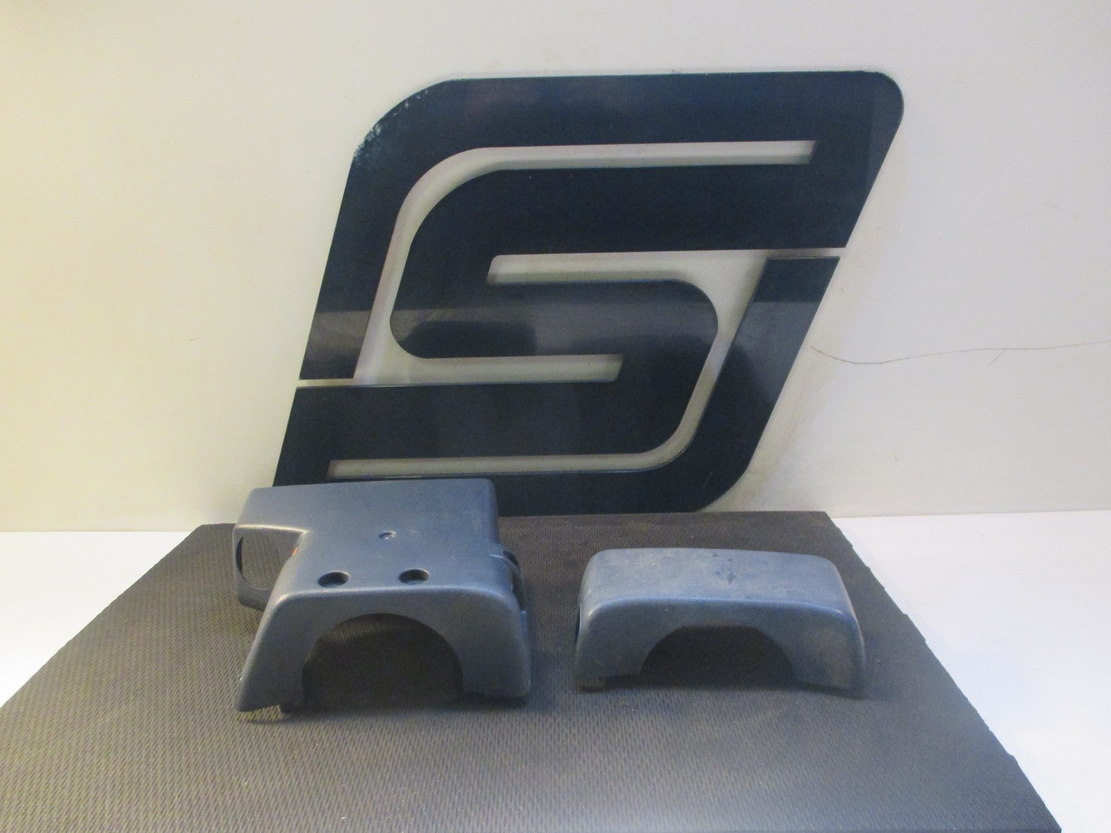 1985 Nissan 300ZX VG30E OEM Steering Wheel Column Cover Garnish BlueB