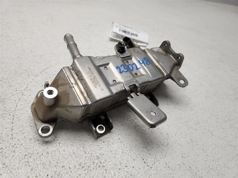 2016-2022 马自达 CX-9 EGR 阀式空气冷却器单元 2.5L 原始设备制造商 PY8V2030Y — 第 2/4 张图片