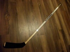 VINTAGE GAME USED RICK VAIVE BUFFALO SABRES GAME USED TITAN HOCKEY STICK PERFECT