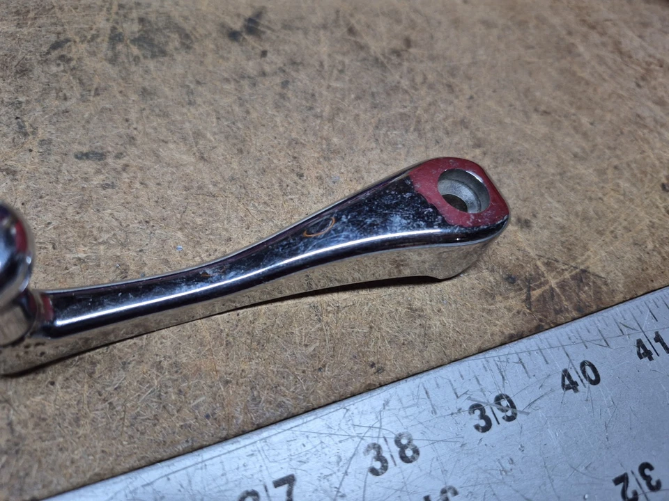 1937 1938 1939 1940 1946 1947 1948 Chevrolet Truck interior manivela de puerta ventana Foto 3 de 4