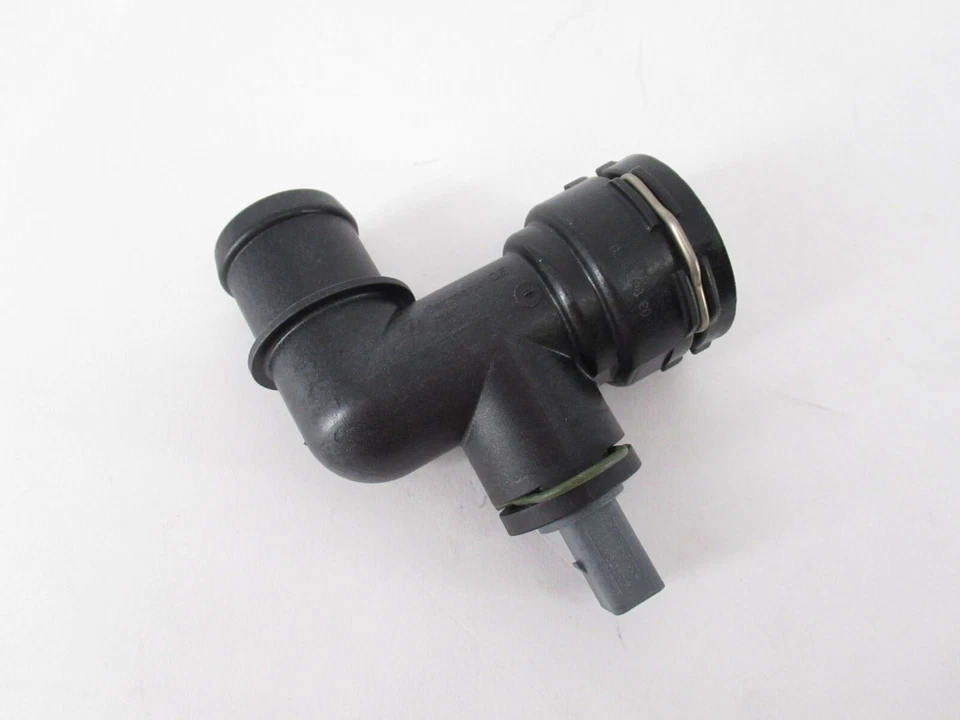 VW Lower Coolant Hose Coupling Genuine 5C0122291C - Image 4 of 4