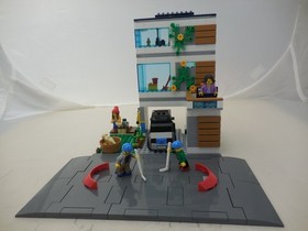 Lego City 60291 Family House & 60150 City Pizza Van both for 1 price