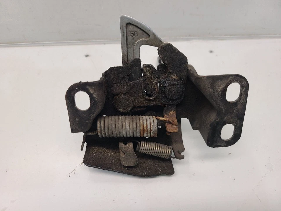 Honda Civic LX 2003 pestillo del capó delantero Foto 3 de 4