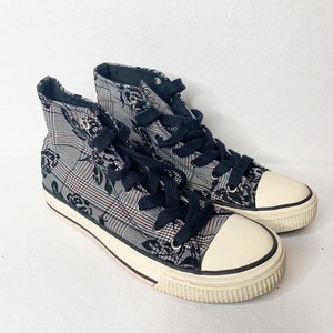 airwalk black and white shoes