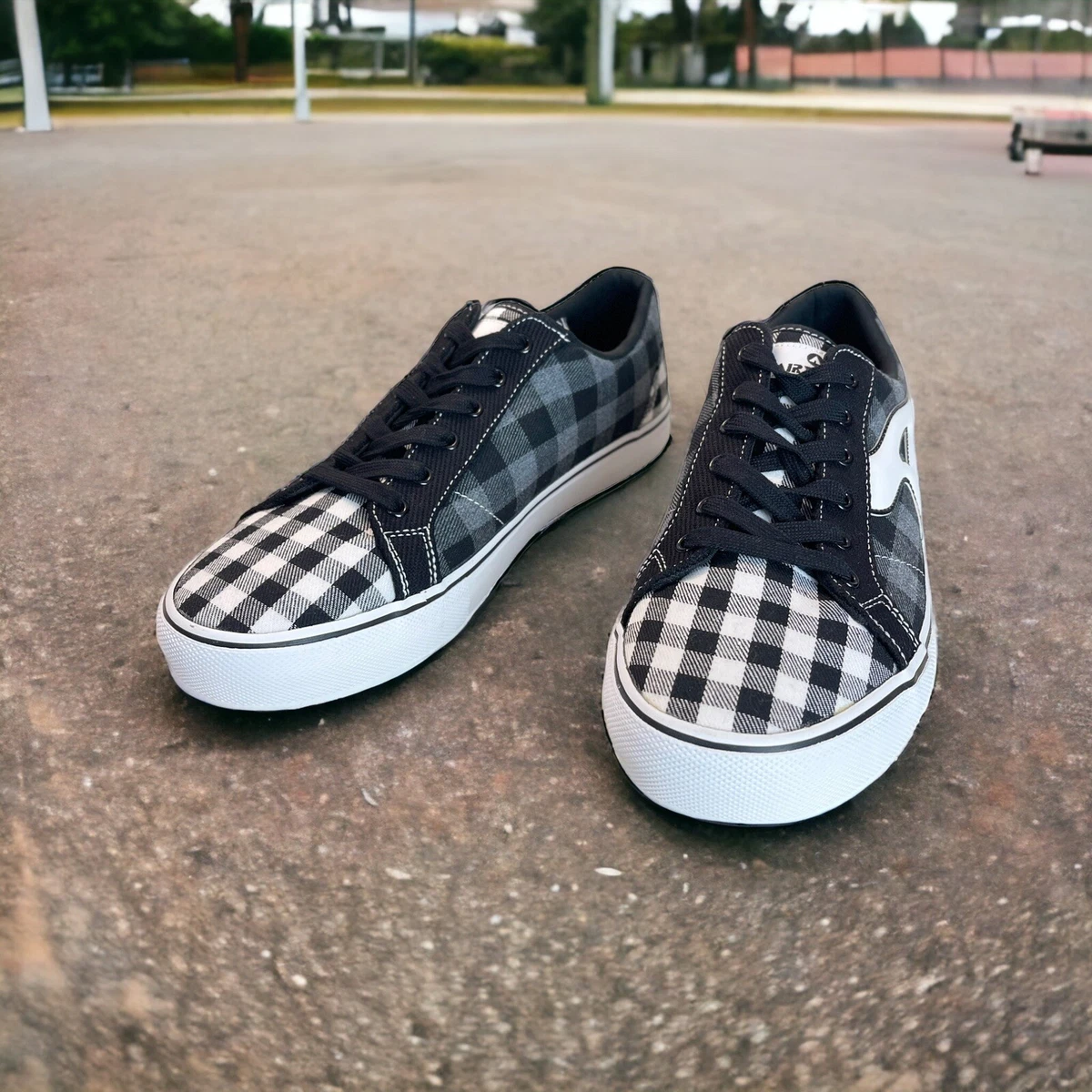 Airwalk checkered best sale shoes