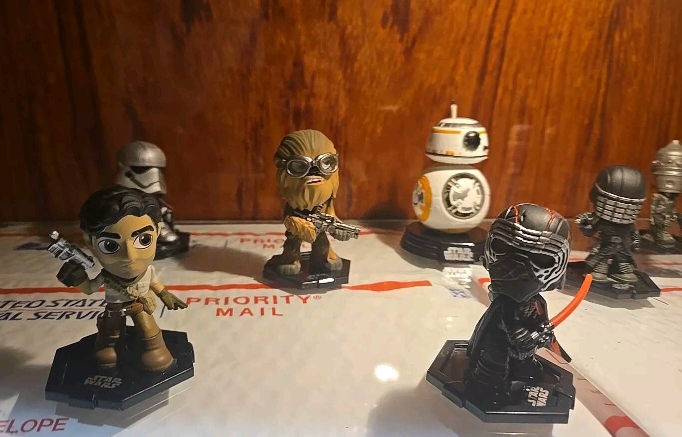 Picture 4 of 24