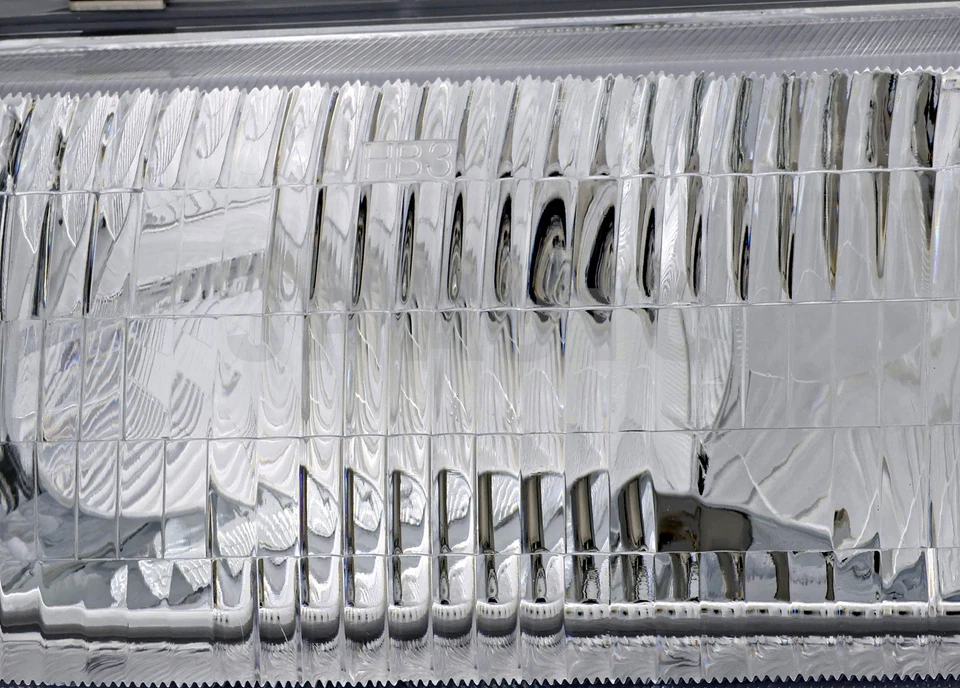 For 1996-1999 Saturn SL SL1 SL2 SW1 SW2 Headlight Halogen Set Pair - Image 2 of 4