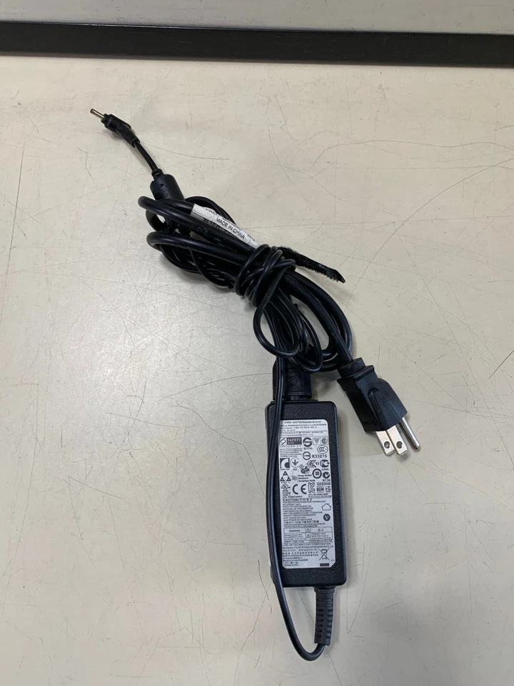 批量 23 件:三星交流适配器 PA-1400-14 19V 2.10A 40W LAPTPO 充电器 AD-4019P — 第 2/4 张图片