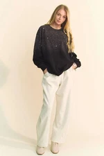 Davi & Dani-Beaded and Star Sweatshirt in Black/size M/L