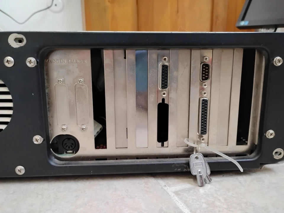 DTK Turbo Jet 88-10 Data-1000 computer, IBM PC XT clone - Image 4 of 4