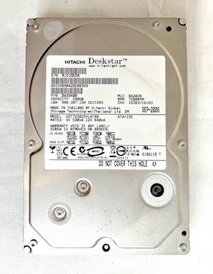 HITACHI DESKSTAR HDT725025VLAT80 250GB 7200U/min  IDE 3.5 Zoll