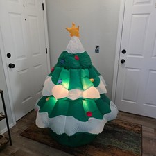 Gemmy 2013 Christmas Airblown Inflatable Animated 6ft Santa Christmas Tree