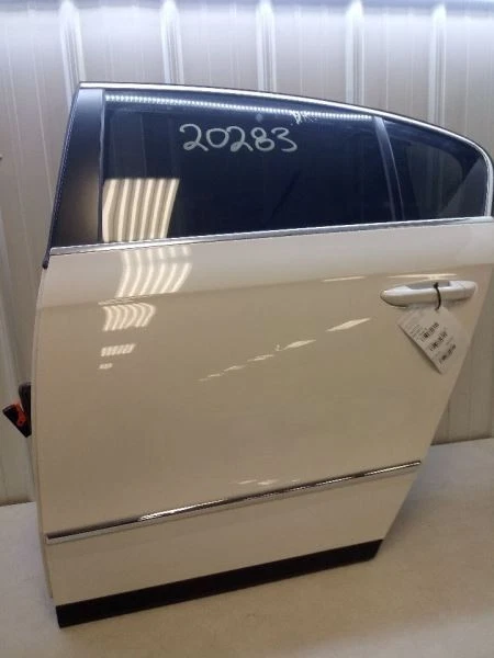 VOLKSWAGEN PASSAT B6 2006-2010 PANEL DE CARCASA DE PUERTA TRASERA IZQUIERDA DEL LADO DEL CONDUCTOR BLANCO OEM Foto 3 de 4