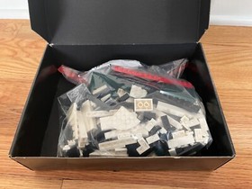 LEGO ARCHITECTURE: The White House (21006) COMPLETE (READ DESCRIPTION!)