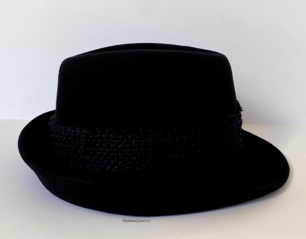 NEW 17B CHANEL BLACK FELT NAVY TWEEF FEDORA CC LOGO HAT CAP S | eBay