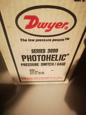 Dwyer Photohelic 3000