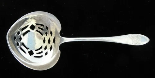 Fancy Cut 1905 Towle Lafayette Sterling Silver 5" Nut Serving Spoon, Mono 25.9g