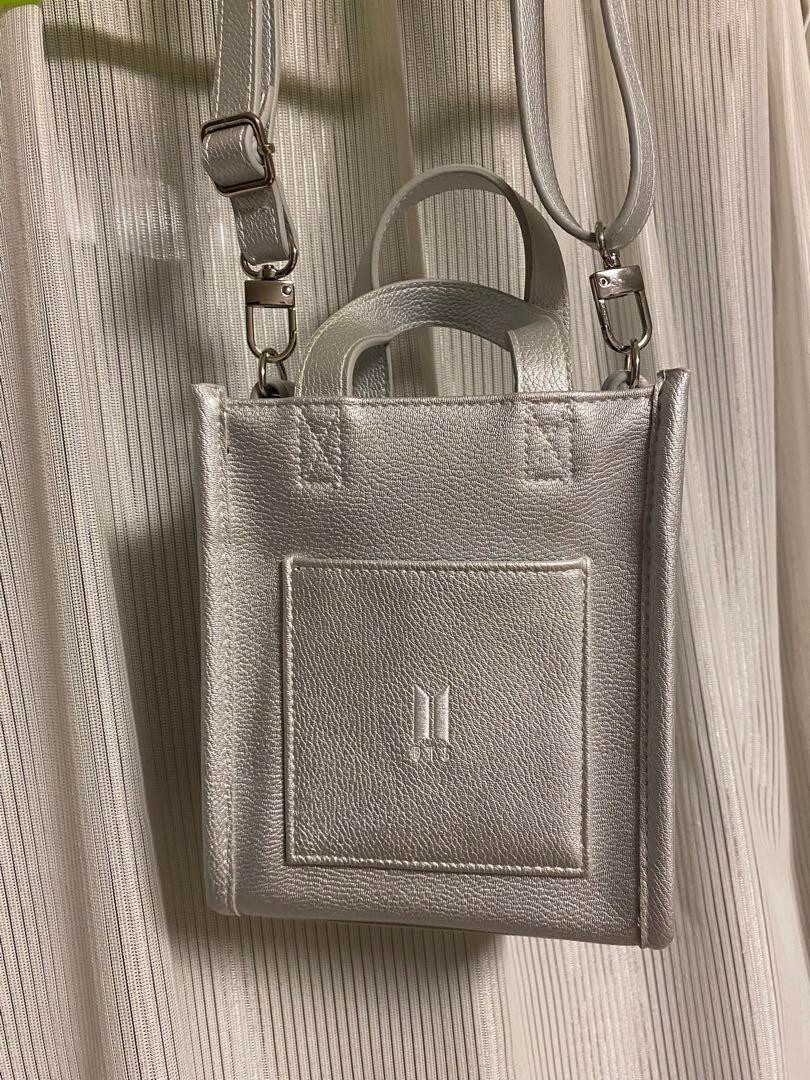 BTS Mini Shoulder Bag BTS. THE BEST 16×19.5×9cm Silver
