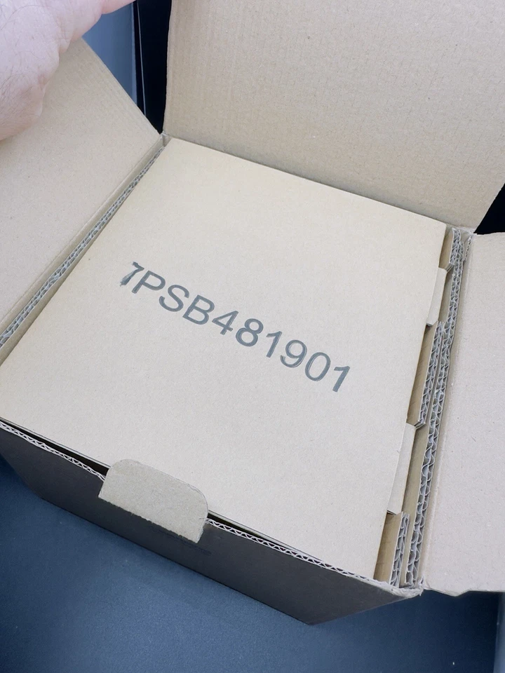 WAC Lighting R3ASWL-A927-WT Éter 3.5" Cuadrado Ajustable Lavado de Pared - Blanco Foto 3 de 4