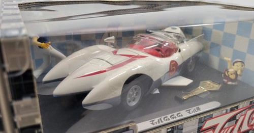 *B4) Unifive Speed Racer Mach 5 Diecast Metal Model Car With Figures from Japan - Picture 11 of 16