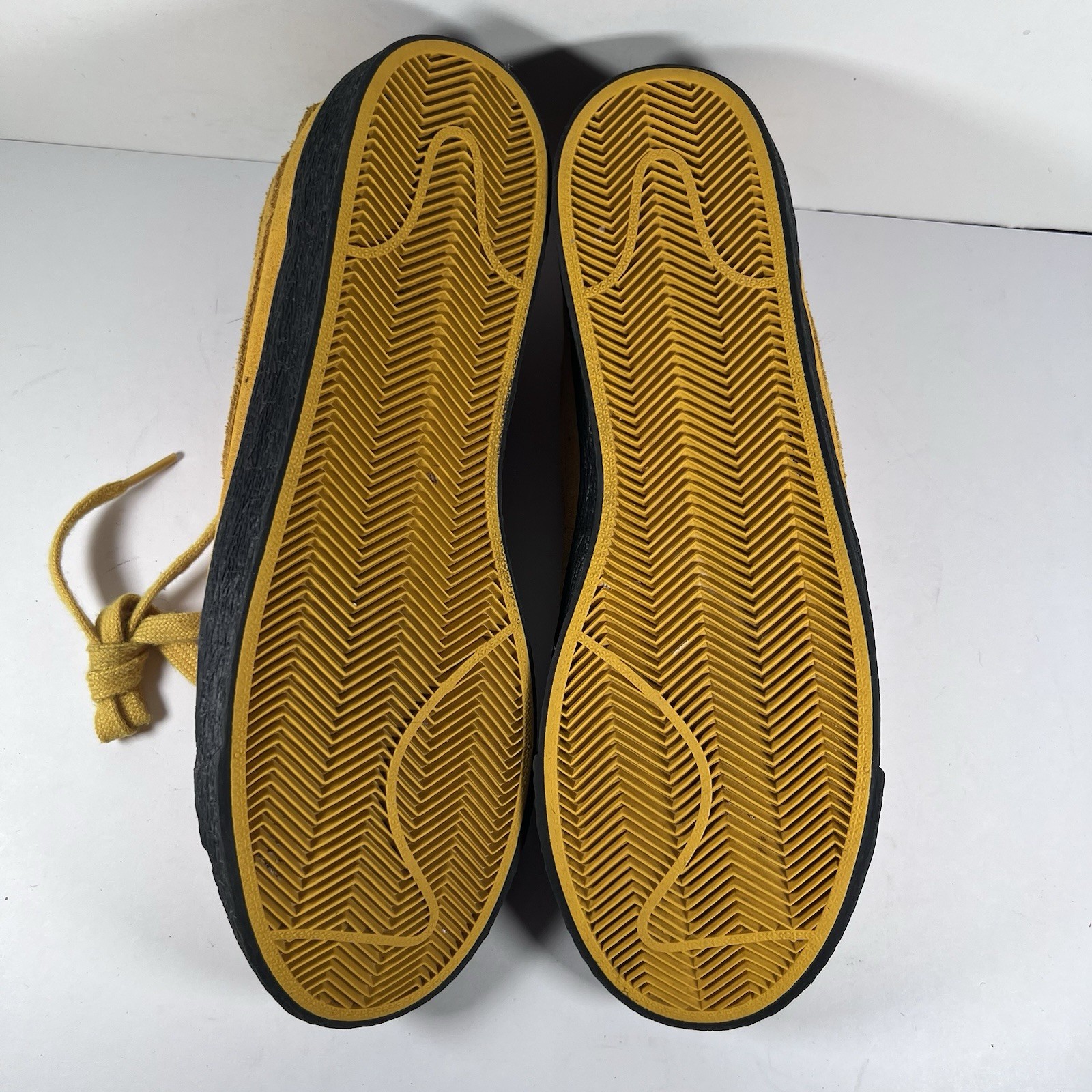 Nike SB Zoom Blazer Low Yellow Ochre Suede Skateboard Shoes Men's Size 11 thumbnail 7