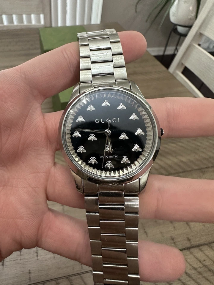 Gucci Mens Signature Bee Onyx Dial Automatic Watch  - Image 2 of 4